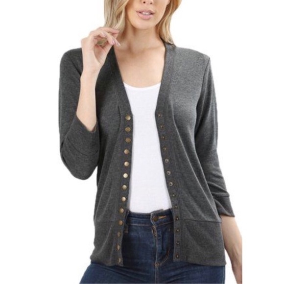 🖤Host Pick🖤 Charcoal Knit Cardigan - Picture 2 of 4